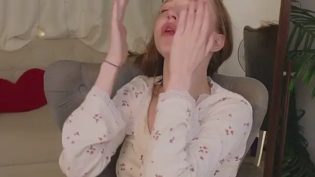 VioletMills online show from 14, 2, 2025