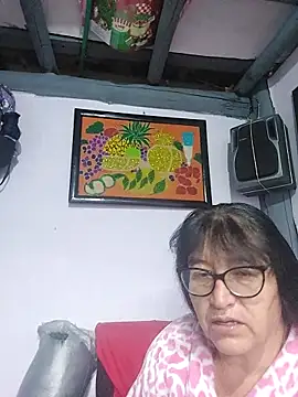 clarita 01 online show from 4, 12, 2025