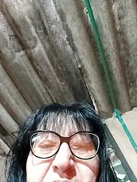 clarita 01 online show from 7, 10, 2025