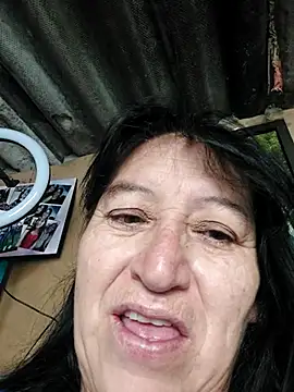 clarita 01 online show from 11, 11, 2025