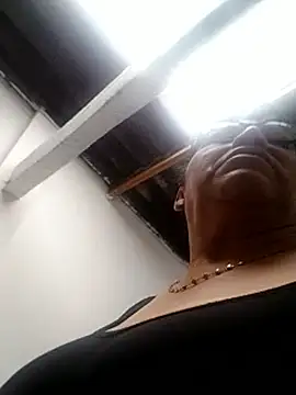 clarita 01 online show from 16, 11, 2025