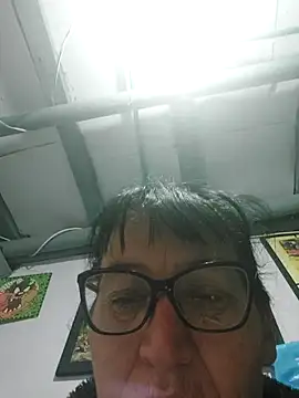 clarita 01 online show from 31, 5, 2026
