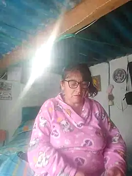 clarita 01 online show from 19, 3, 2026