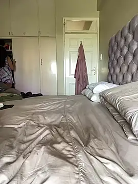 Indianbutter11 online show from 18, 3, 2025