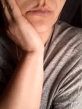 Ant0nina online show from 9, 2, 2025