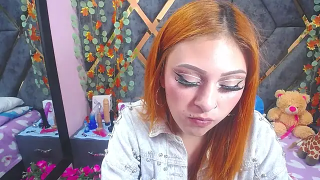 Emmily Walker online show from 28, 1, 2025