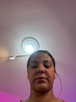 Snapshot of JANYLOVE__ chatting on 4, 6, 2026 JANYLOVE online show from 4, 6, 2026
