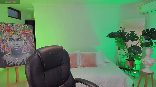 JANYLOVE   online show from 17, 3, 2026