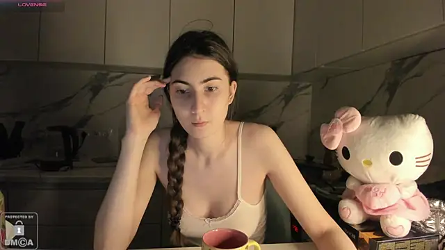 Ayesha Thebestt online show from 13, 2, 2026