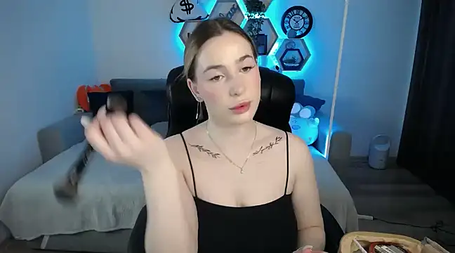 SabrinViolet online show from 10, 3, 2025