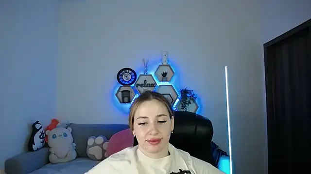 SabrinViolet online show from 9, 3, 2026