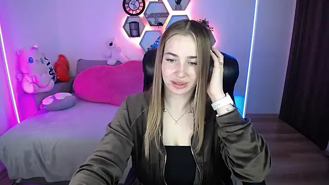 SabrinViolet online show from 9, 5, 2026