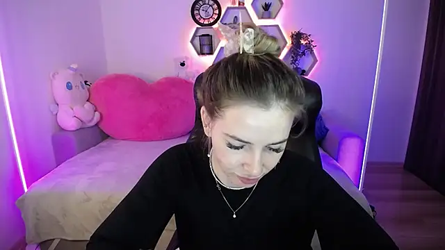 SabrinViolet online show from 3, 4, 2026