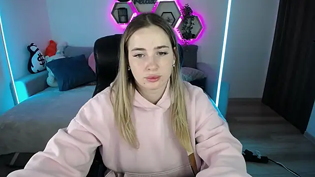 SabrinViolet online show from 18, 10, 2025