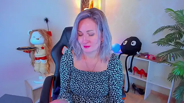 AriFleow online show from 10, 10, 2025