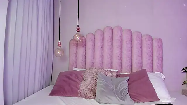 SusanBenett online show from 23, 9, 2025