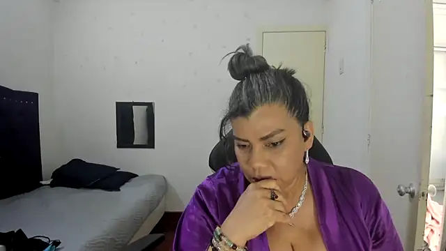 vikyadams online show from 14, 10, 2025