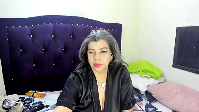 vikyadams online show from 11, 2, 2026