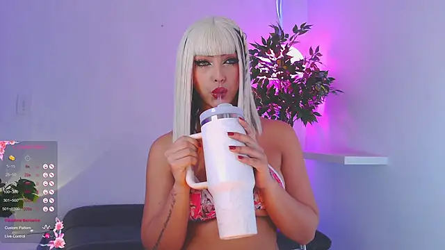 catalina  lovers online show from 20, 11, 2025