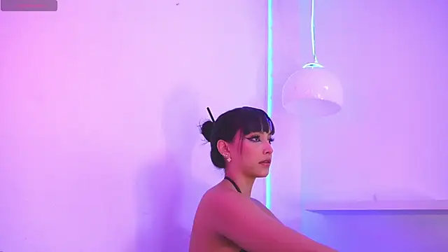 catalina  lovers online show from 18, 4, 2026