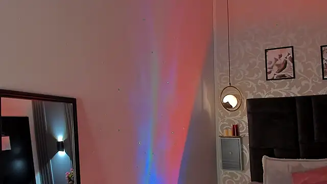 Snapshot of Luna__Ponce chatting on 5, 2, 2025 Luna Ponce online show from 5, 2, 2025