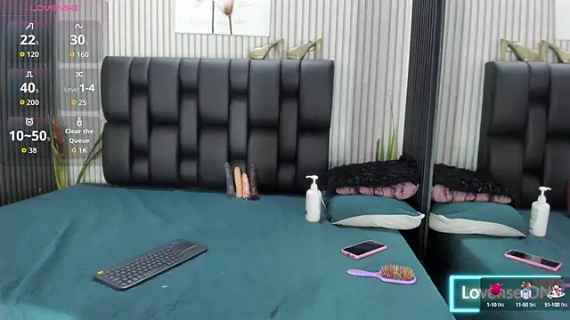 PamelaAnderson 2 online show from 19, 9, 2025