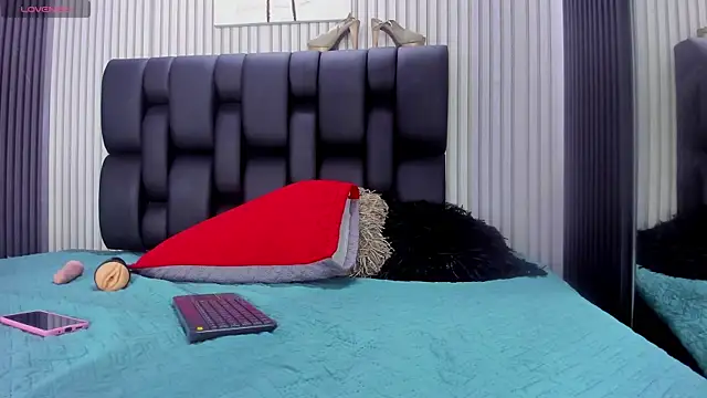 PamelaAnderson 2 online show from 11, 4, 2026