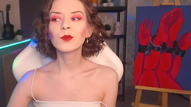 FascinatingEyess online show from 8, 11, 2025