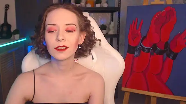 FascinatingEyess online show from 5, 10, 2025