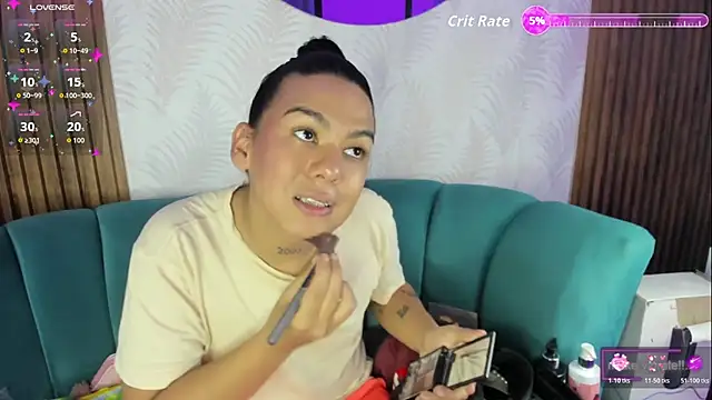 yossi peach cute online show from 13, 11, 2025