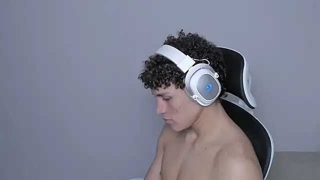 laurent nova online show from 6, 10, 2025