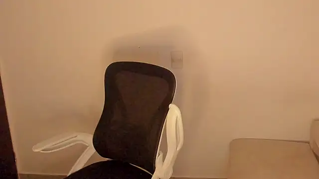 laurent nova online show from 7, 1, 2026