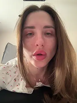 Snapshot of Jullia_Carter chatting on 3, 4, 2026 Jullia Carter online show from 3, 4, 2026