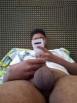 Snapshot of mykecockslong chatting on 4, 2, 2026 mykecockslong online show from 4, 2, 2026