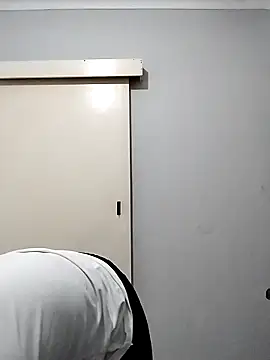 SlutyQueen32 online show from 10, 10, 2025