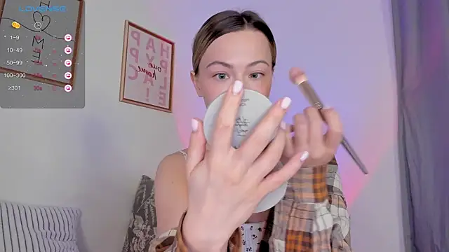 Snapshot of damn_cutie chatting on 29, 11, 2025 damn cutie online show from 29, 11, 2025