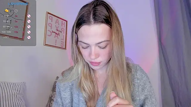 Snapshot of damn_cutie chatting on 23, 11, 2025 damn cutie online show from 23, 11, 2025