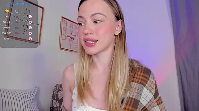 Snapshot of damn_cutie chatting on 5, 12, 2025 damn cutie online show from 5, 12, 2025