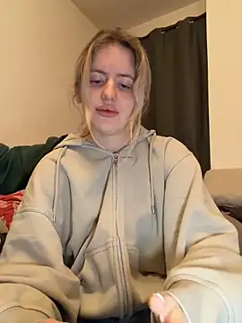 Holly-Glamour online show from 29, 3, 2026