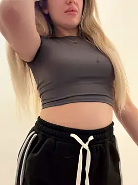 Holly-Glamour online show from 9, 9, 2025