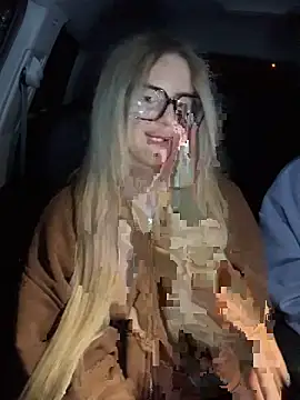 Holly-Glamour online show from 1, 4, 2026