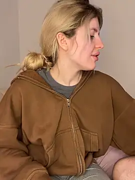 Holly-Glamour online show from 12, 4, 2026