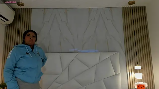 belacampbell online show from 4, 10, 2025