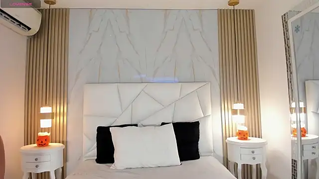 belacampbell online show from 10, 10, 2025