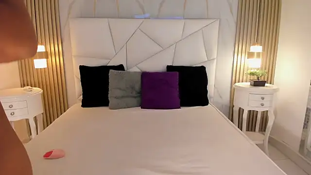 belacampbell online show from 16, 9, 2025