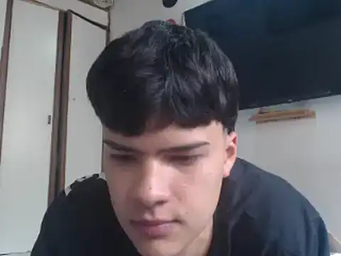 masterdaniel88 online show from 4, 3, 2025