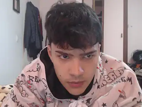 masterdaniel88 online show from 12, 2, 2025