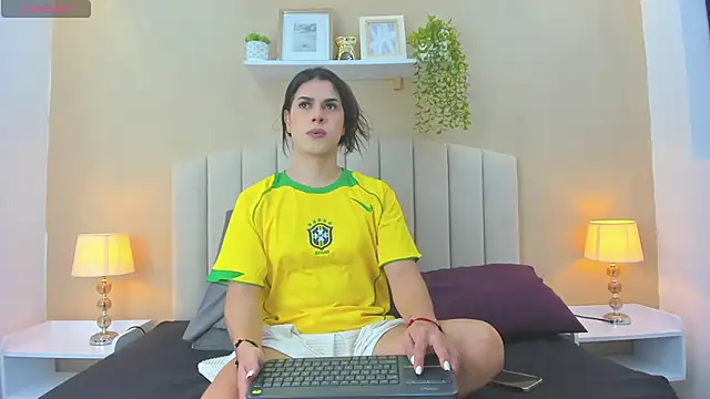 Luciana Ortiz1 online show from 12, 5, 2026