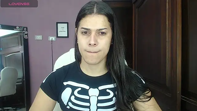 Luciana Ortiz1 online show from 8, 2, 2025