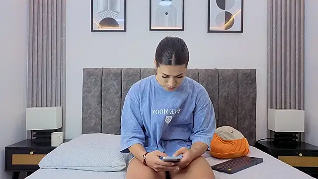 Snapshot of Luciana_Ortiz1 chatting on 24, 2, 2026 Luciana Ortiz1 online show from 24, 2, 2026